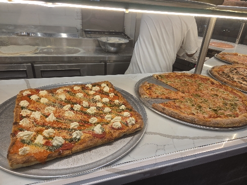 Rosie’s Kosher Pizza image 1